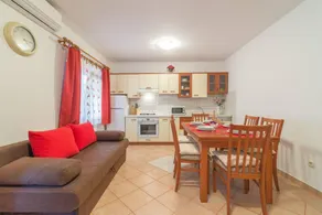 Apartment with terrace, BBQ & garden - Image 3