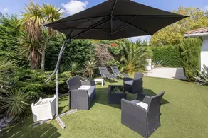 Maison de vacances avec piscine privée, terrasse et jardin | Vue jardin - Image 5