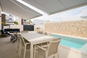 Fully equipped nice villa with terrace, garden & private pool - Image 4