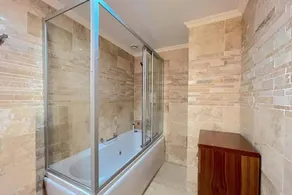 2Bed Apt - Goldcity Resort, Sea View, Pool, HotTub - Image 5