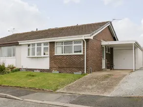 Beautiful cottage with garden - Image 2