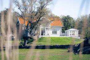 House with terrace, private pool & garden | Water view - Image 4