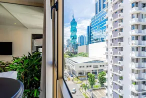 Flat with pool & fast internet - Image 2