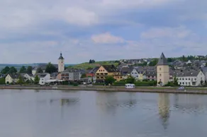 Weingut-Gästehaus R. Schroeder - Image 5