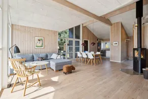 Modern holiday home from 2017, located at Lild Strand. - Image 4