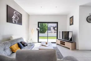 Children-friendly spacious villa with pool, barbeque & terrace | Mountain view | Dogs allowed - Image 5