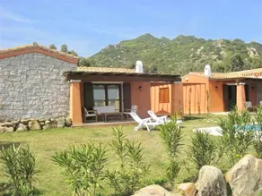 Villa avec barbecue, piscine et jardin - Image 5