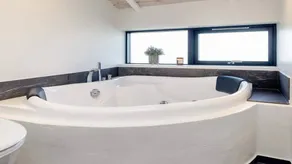 Holiday home with sauna & hot tub - Image 2