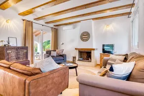 Child-friendly villa with private pool, garden & BBQ | Mountain view - Image 5