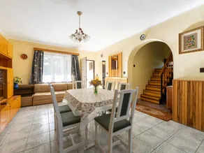 Pleasant holiday home with barbecue & garden - Image 4