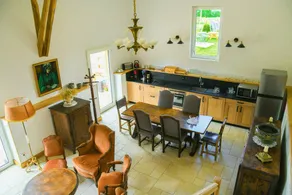Family-oriented house with BBQ, garden & terrace - Image 3