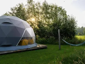 Family-oriented charming tent with heated pool - Image 5