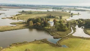 Holiday apartment with garden | Lake view - Image 2