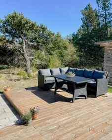 Covered terrace and calm near the North Sea - Image 4