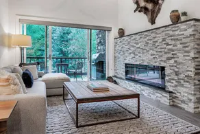 Maison avec jacuzzi et piscine chauffée - Image 2