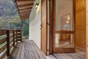 Apartment 'Con La Testa Fra Le Nuvole' with Mountain View, Shared Terrace and Wi-Fi - Image 3