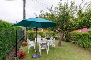 Family-oriented holiday home with barbeque & garden | Garden view | Suitable for remote work - Image 2