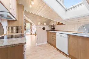 Holiday home with barbeque, terrace & jacuzzi - Image 4