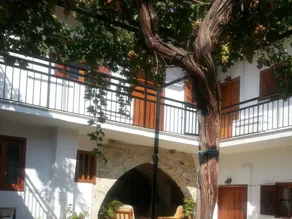 Apartment with BBQ & garden - Image 3