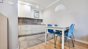 Apartment with terrace & garden - Image 5