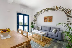 Wonderful villa with BBQ, pool & garden - Image 5