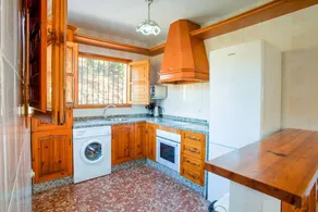 House with private pool, barbecue & garden - Image 3