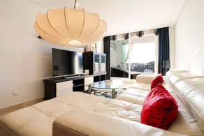 Apartment with pool & terrace - Image 2
