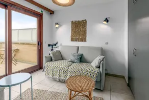 Children-friendly nice flat with terrace | Beach view - Image 2