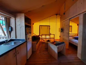 NICE TENT LODGE WITH BATHROOM, NEAR AMSTERDAM - Image 4
