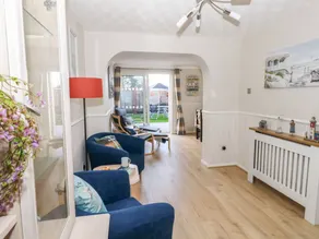 Child-friendly cottage with garden | Beach view - Image 4