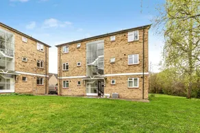 2 Bed Flat - Sleeps 3 - Pets - Parking - Wifi - Image 4