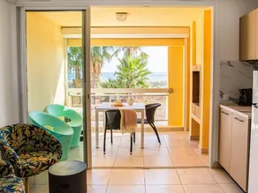 Apartment with pool | Sea view - Image 5