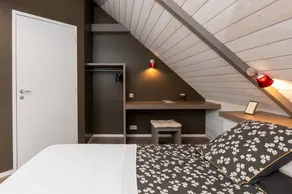Children-friendly bed and breakfast with pool, terrace & garden | Garden view - Image 5