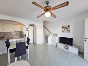 Wohnung mit Terrasse, Garten und Pool | Neben dem Strand - Image 3
