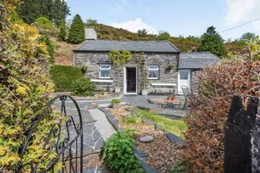 Family-friendly wonderful cottage with garden | Pet-friendly - Image 2
