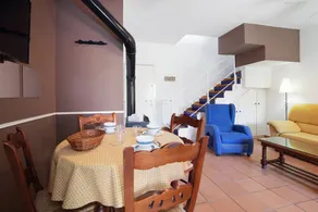 House with pool & terrace - Image 4