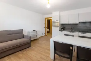 Appartamento con terrazza | Vista sulla città | Perfetto per il lavoro da remoto - Image 4