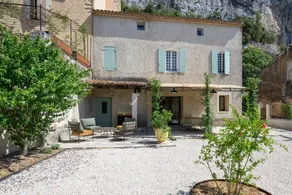 Holiday Home "Les Gîtes de Nanou" with Wi-Fi and Air Conditioning - Image 5