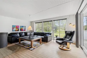 House with sauna, pool & barbeque - Image 5