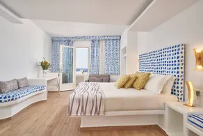 Stylish Villa with Sea View and Infinity Pool - Image 2