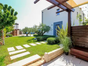 Ferienhaus mit Grill, privatem Pool und Terrasse - Image 4
