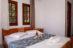 Paradeisos Penthouse - Image 5