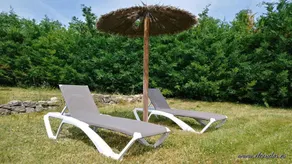Holiday home with garden & pool | Garden view - Image 2