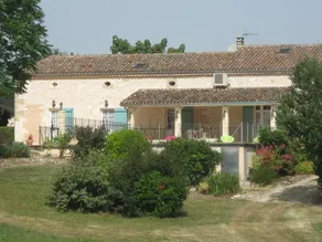 Children-friendly beautiful house with barbeque, terrace & private pool | Garden view - Image 2