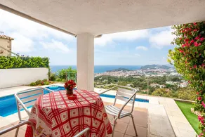 Villa „Tresa“ mit Panoramablick aufs Meer und privatem Pool - Image 3