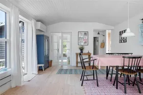 Merveilleuse maison avec barbecue, terrasse et jardin - Image 4