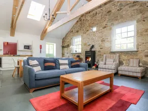 Family-oriented pleasant cottage with terrace & garden - Image 3