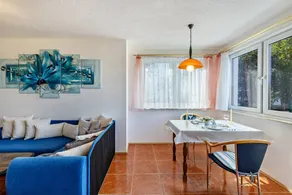 Flat with terrace | City view - Image 5