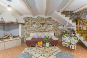 House with garden, private pool & barbeque - Image 5