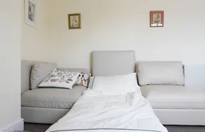 Holiday apartment with garden | City view - Image 3